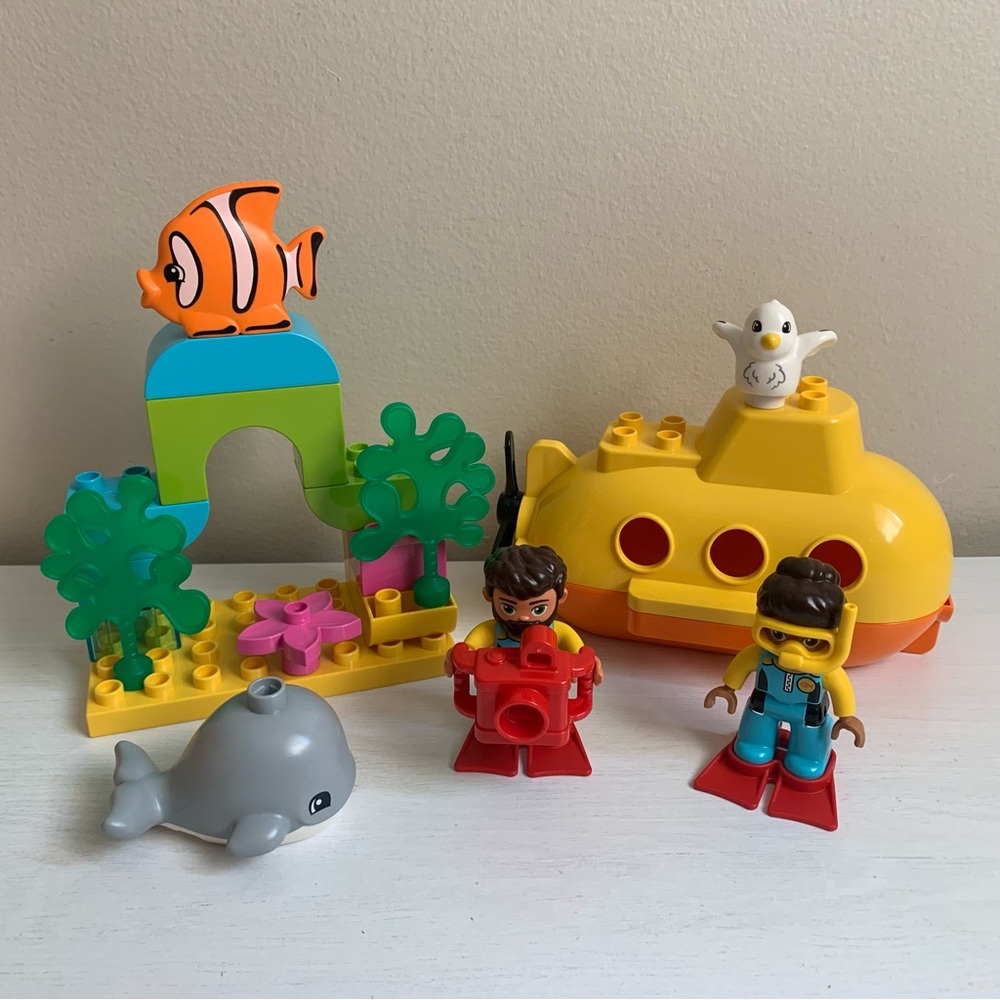 Lego DUPLO Submarine Adventure Set 10910 - Picture 1 of 9